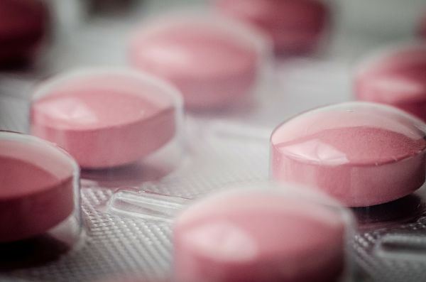 Imagen de medicamentos y alopecia