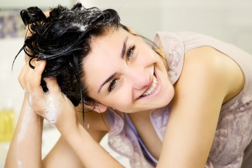 cuidar el cabello en casa correctamente