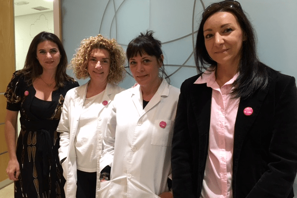 Clínica Capilárea, nuevo centro colaborador de Pulseras Rosas en Madrid
